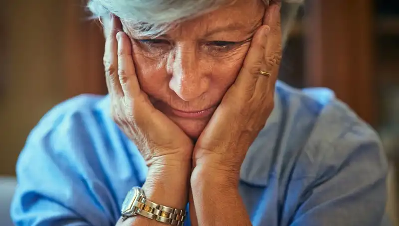 40'lı Yaşlarında Alzheimer ile Tanışan Kadının Dramı: Stres Kaynağı Zannetti