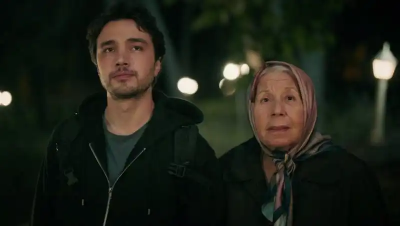 Aile Saadeti Dizisi ile Ekranlara Dönüş: Merakla Beklenen 1. Bölüm Tarihi Açıklandı!