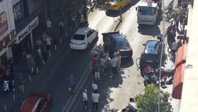 İranlı Sürücünün Fırtınası: Trafiği Felç Eden Olay